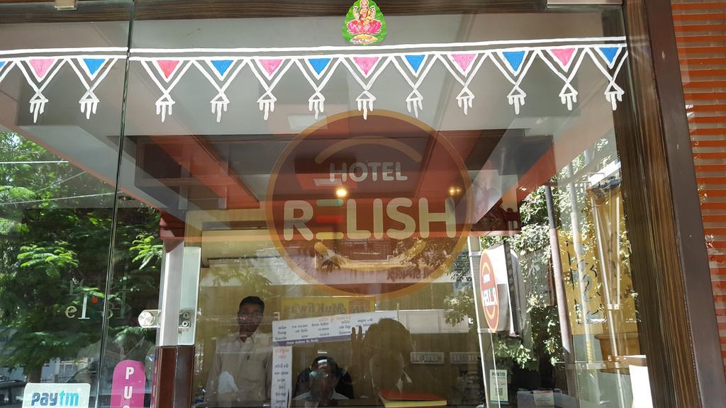 Hotel Relish Vadodara Exteriör bild